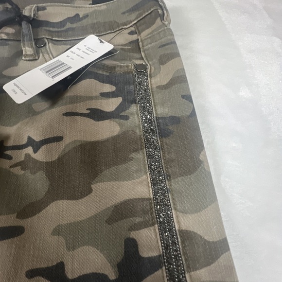 NWT Liverpool Los Angeles Camo Skinny Pants – W/ Sequin Strip Women's Size 12/31 - Picture 3 of 16